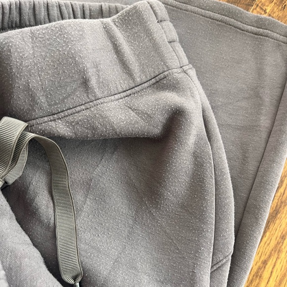 AirEssentials Wide Leg Pants - Picture 5 of 5